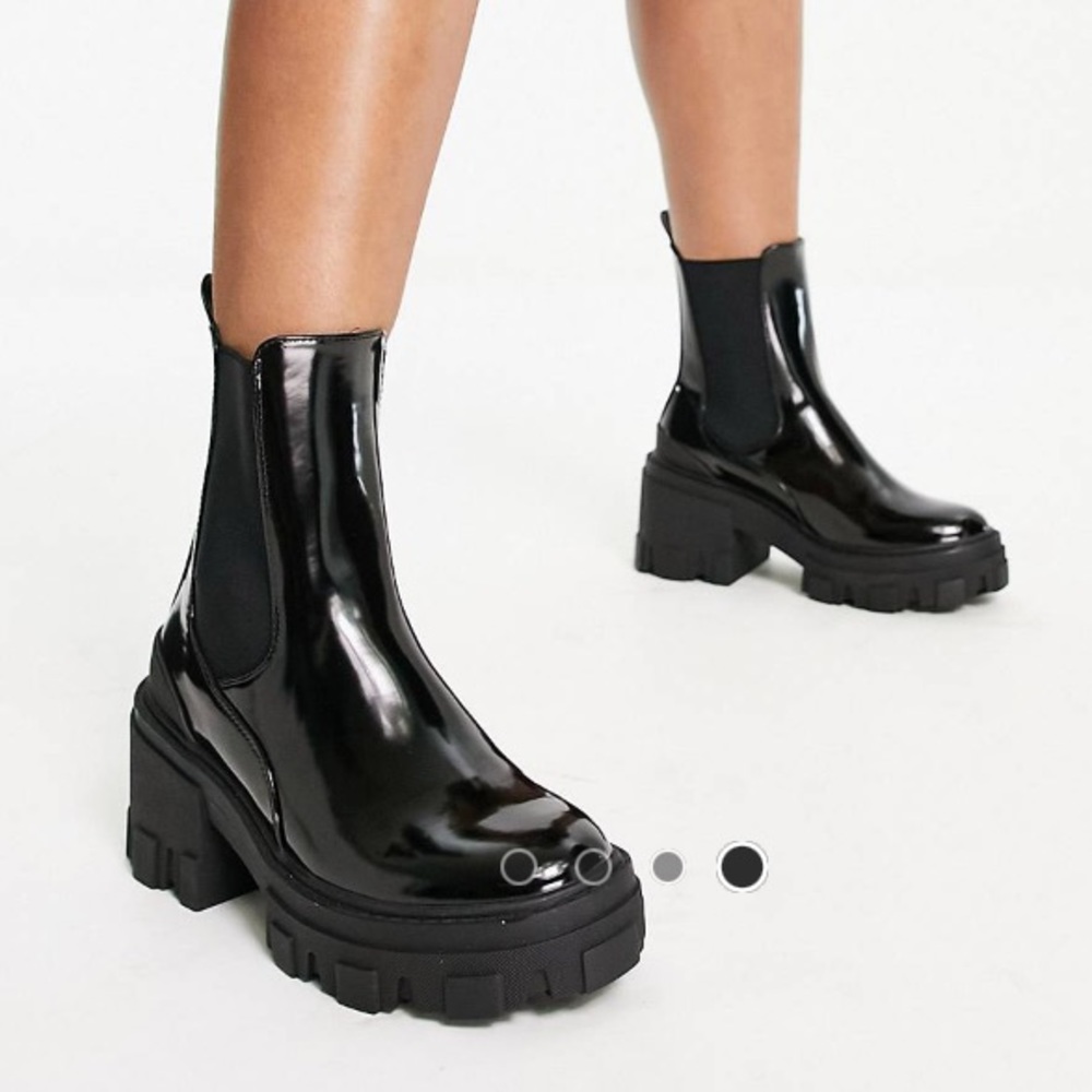 SOLD • ASOS | patent chunky chelsea boots